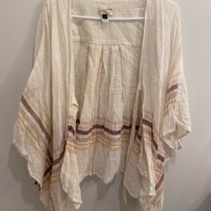 MOVING SALE 🌟 Universal thread poncho cardigan